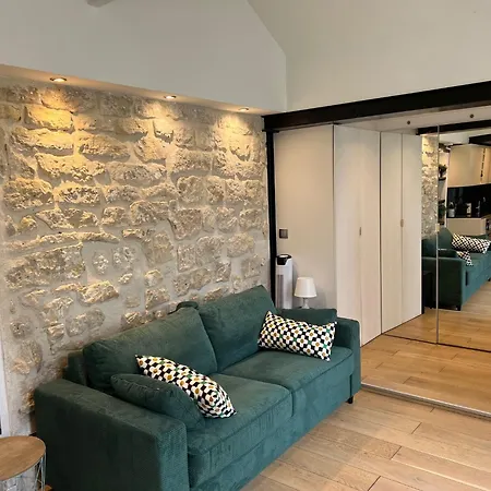 Apartment Atypique Aux Batignolles
